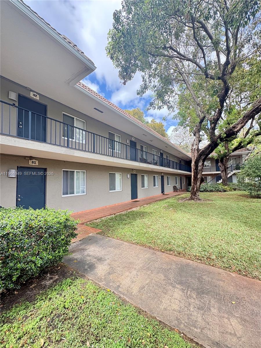   /   sq. ft. $ 2026-03-10 0 foto