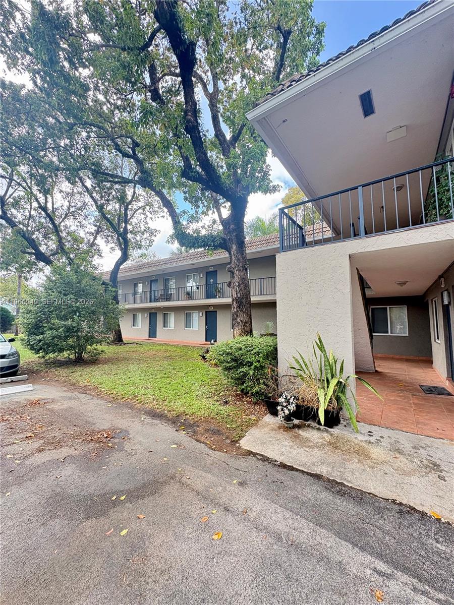   /   sq. ft. $ 2026-03-10 0 foto