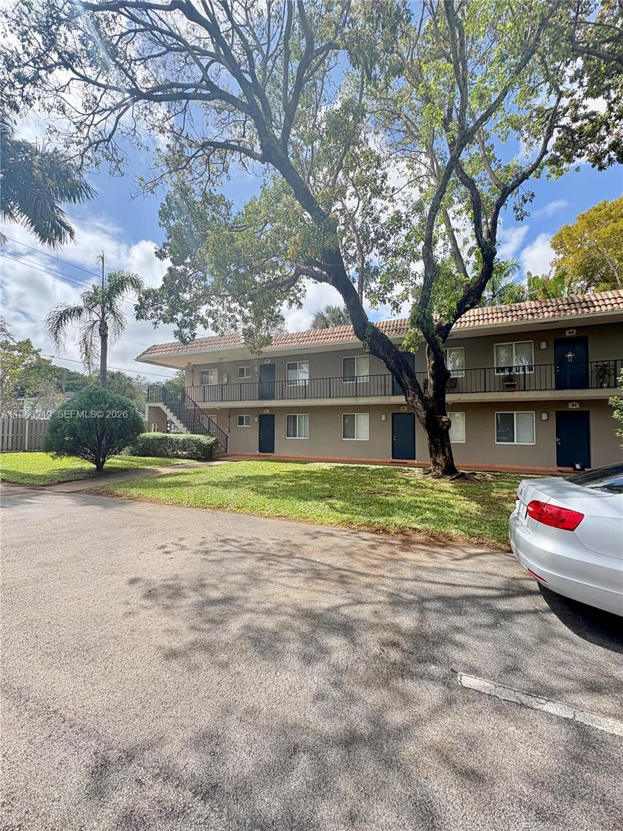   /   sq. ft. $ 2026-03-10 0 foto