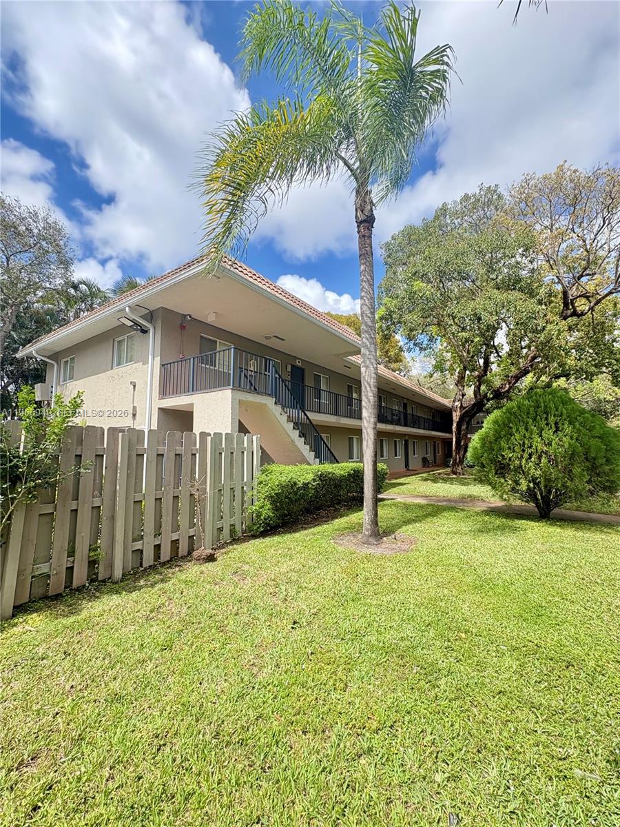   /   sq. ft. $ 2026-03-10 0 foto