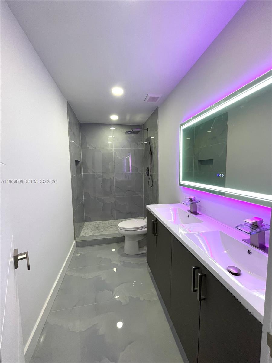   /  2403 sq. ft. $ 2026-02-17 0 foto