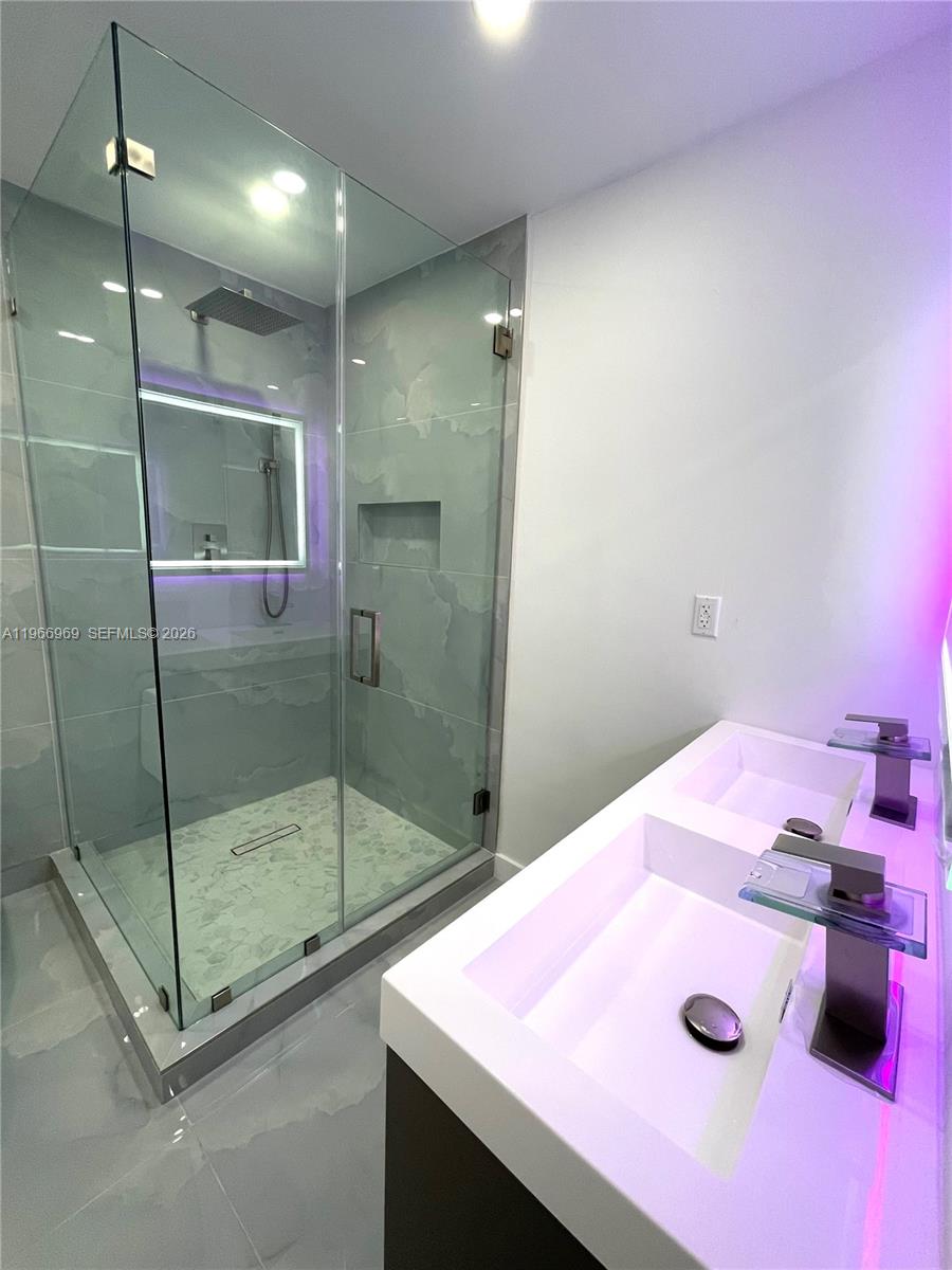   /  2403 sq. ft. $ 2026-02-17 0 foto