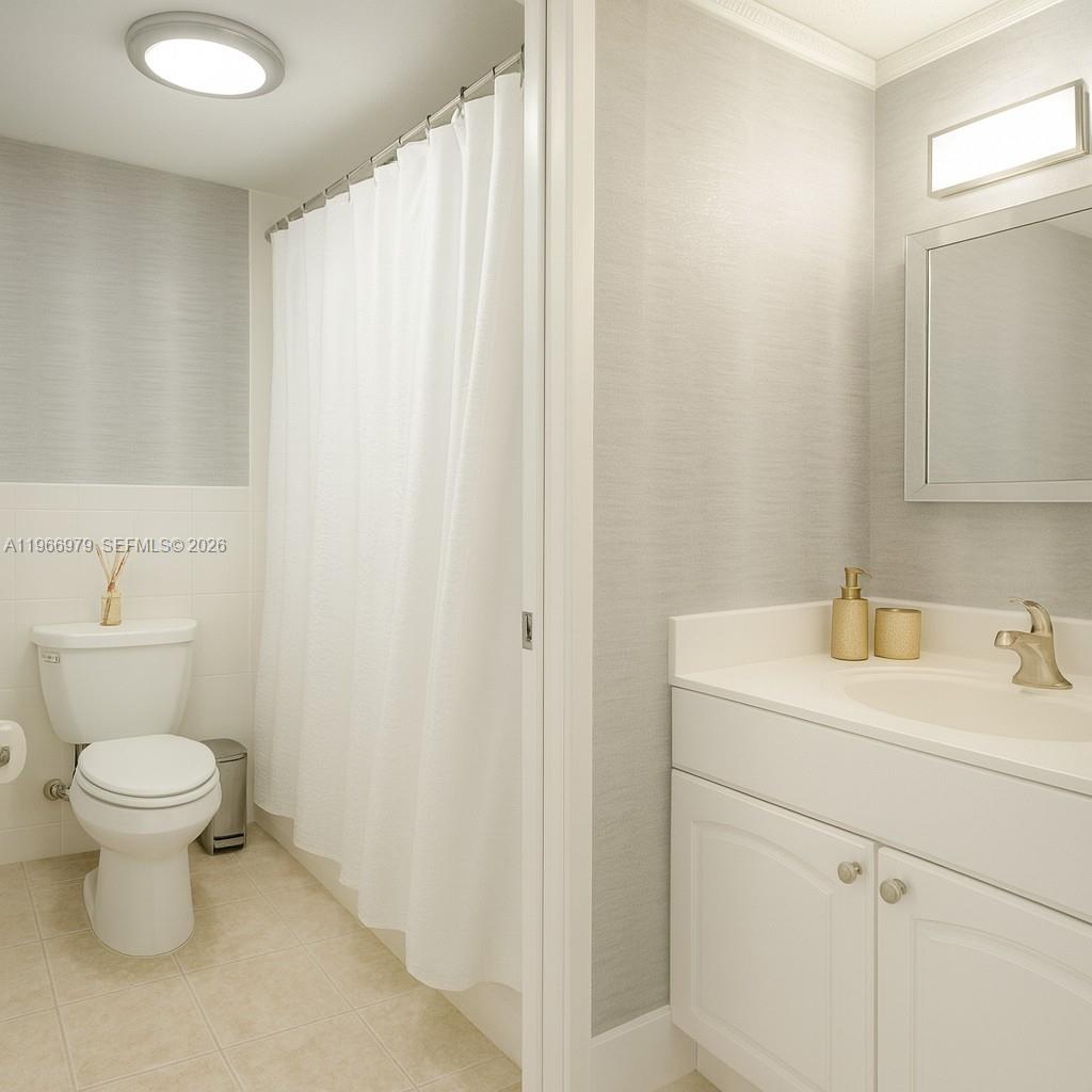 Photo of 17021 Bay Rd #906, Sunny Isles Beach, Florida, 33160 -