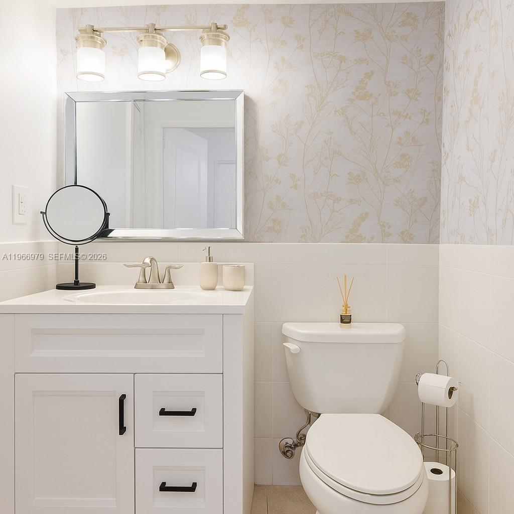 Photo of 17021 Bay Rd #906, Sunny Isles Beach, Florida, 33160 -