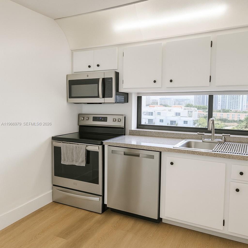 Photo of 17021 Bay Rd #906, Sunny Isles Beach, Florida, 33160 -