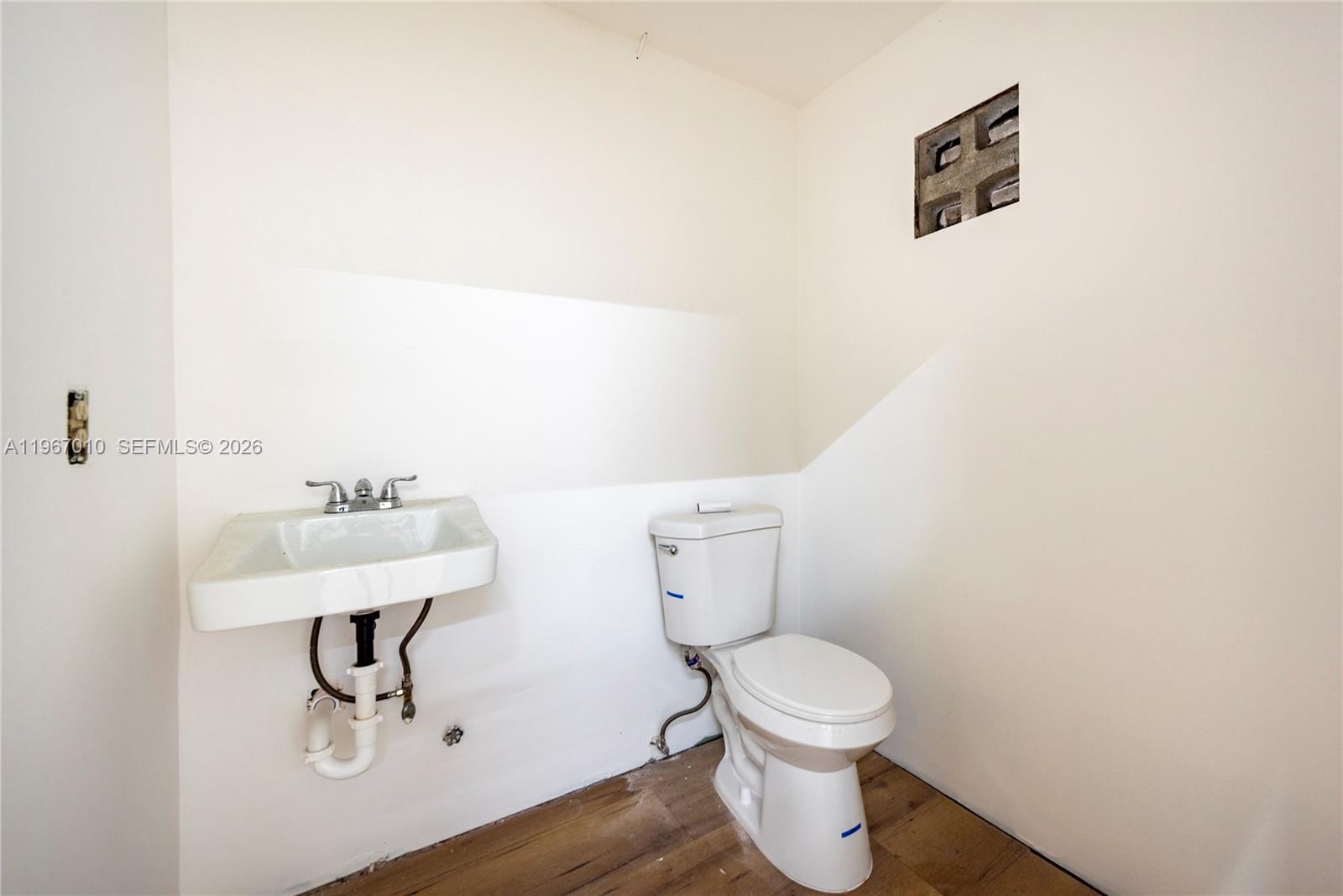 Подробнее / кв.футов $ 2026-02-17 0 Фото