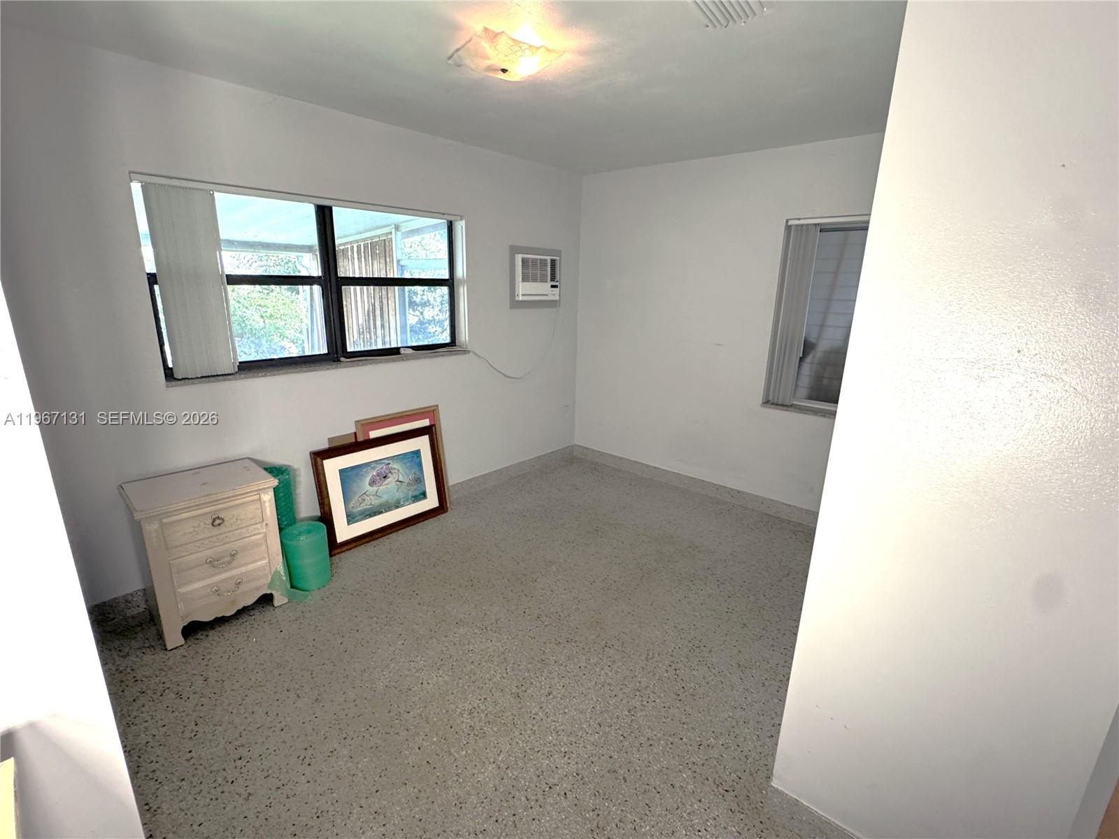   /  2340 кв.футов $ 2026-02-17 0 Фото