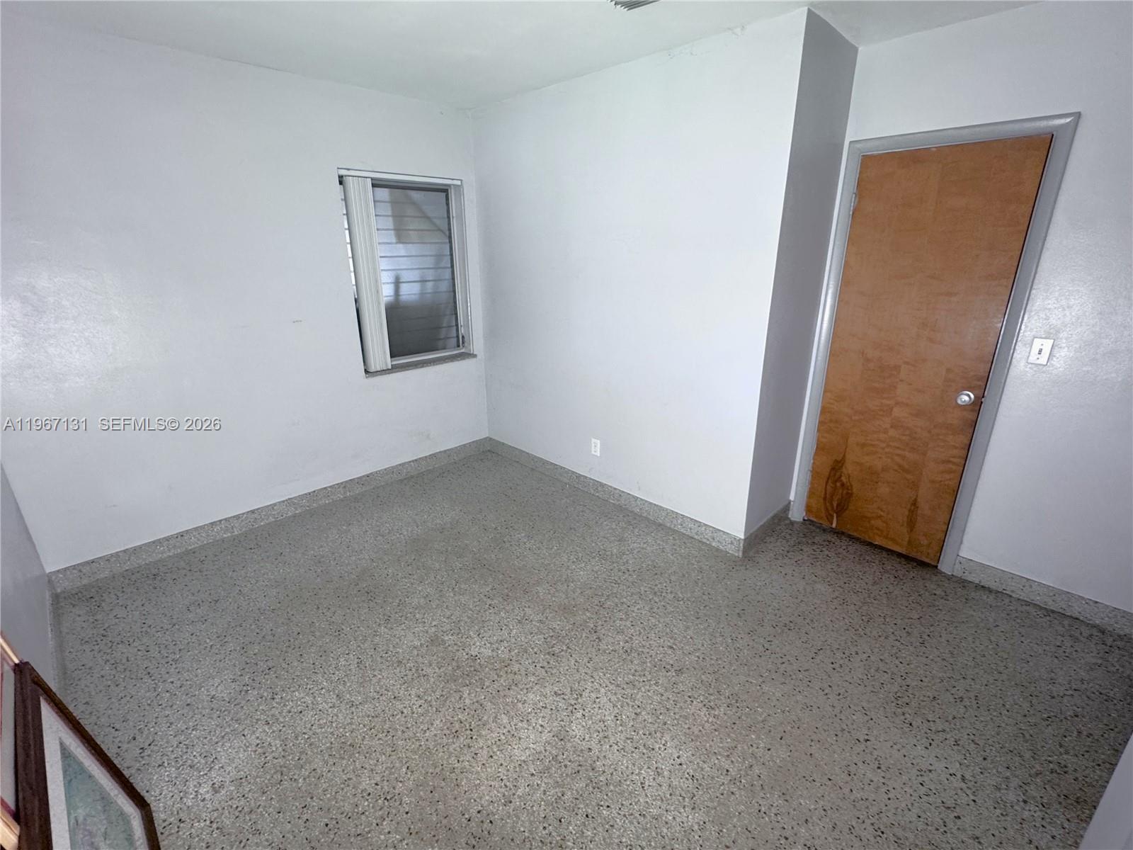   /  2340 кв.футов $ 2026-02-17 0 Фото