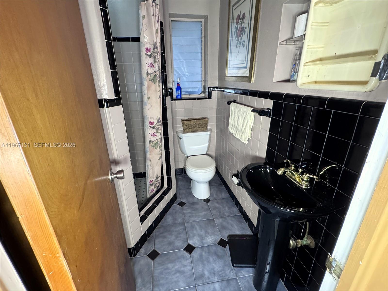   /  2340 кв.футов $ 2026-02-17 0 Фото