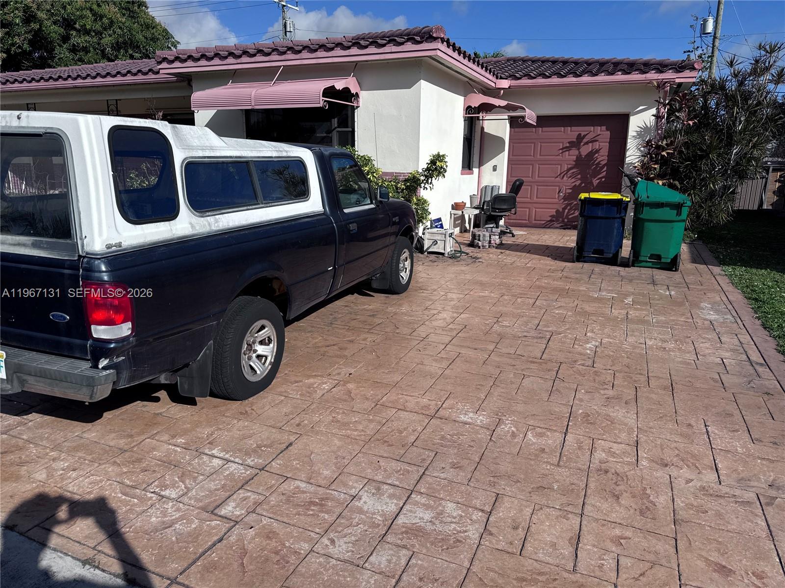   /  2340 кв.футов $ 2026-02-17 0 Фото