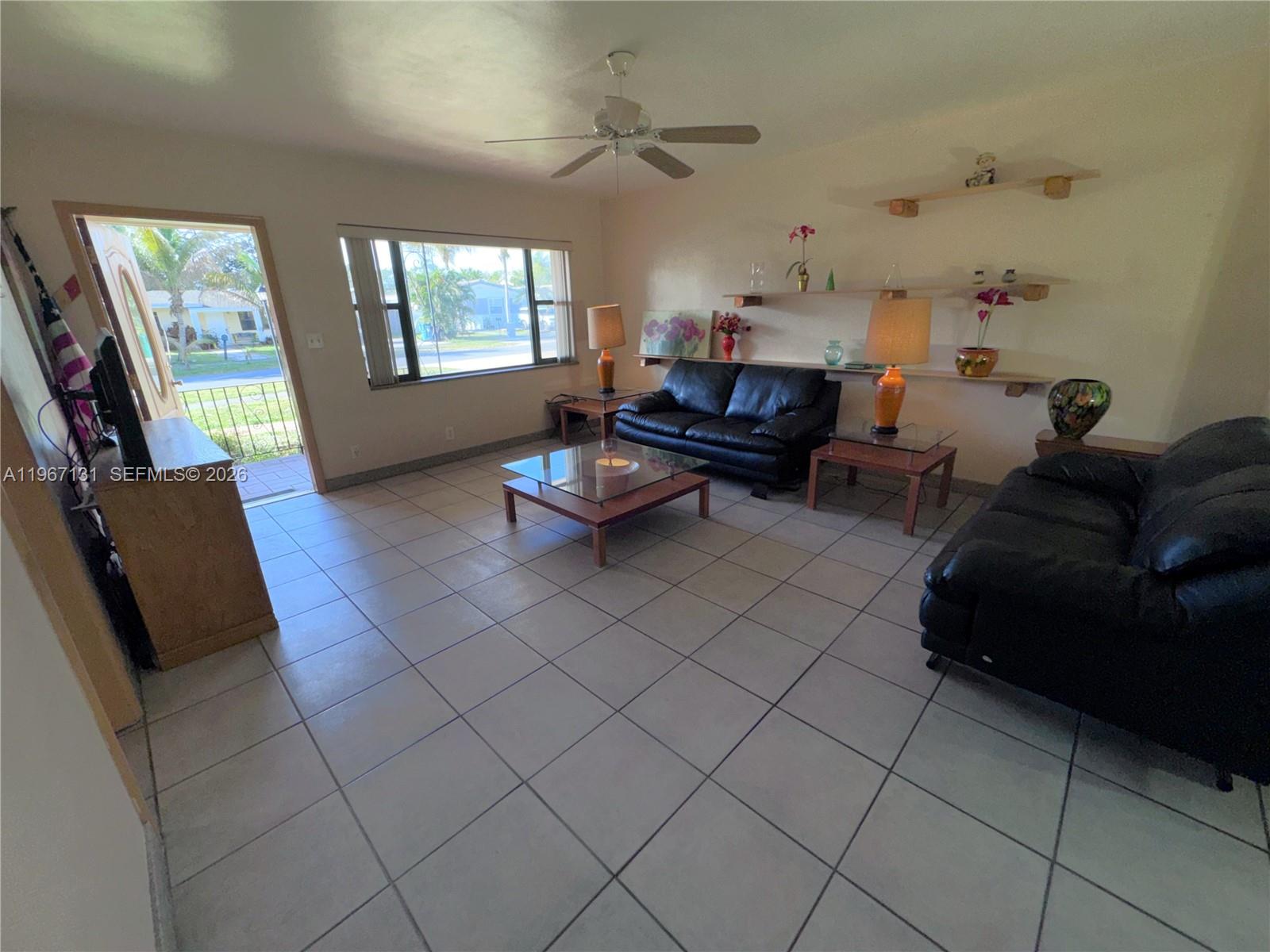   /  2340 кв.футов $ 2026-02-17 0 Фото