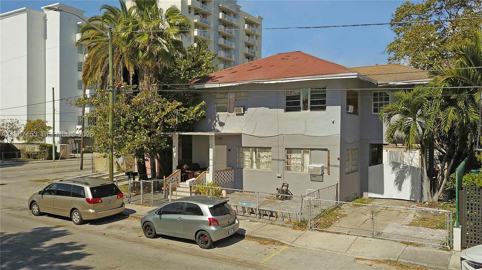   /  3789 кв.футов $ 2026-02-17 0 Фото