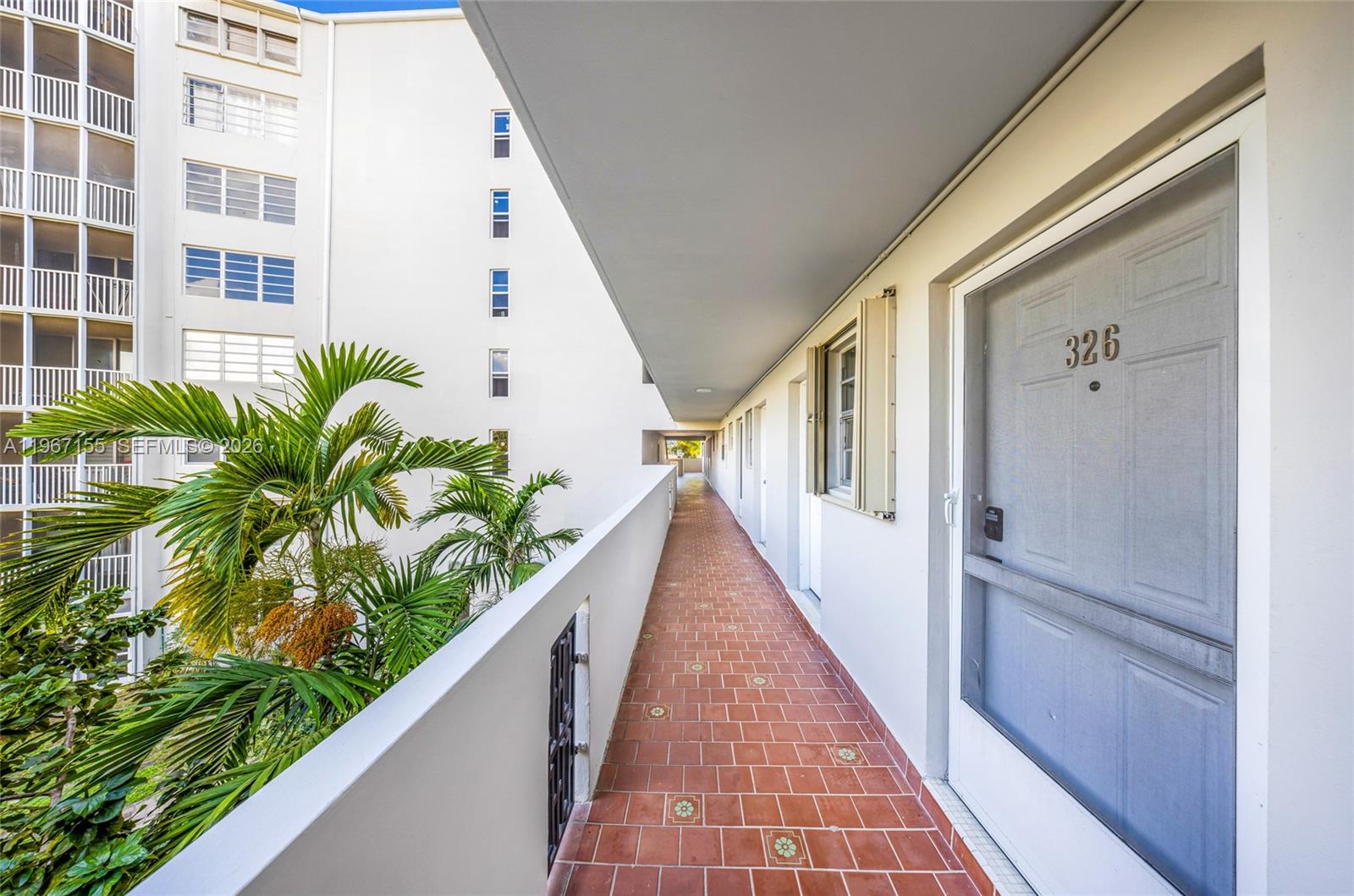 326-4 2 / 2 1317 кв.футов $ 2026-02-17 0 Фото