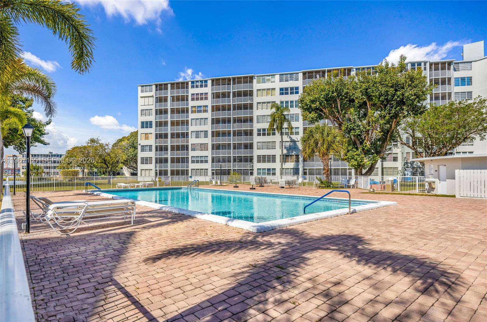 326-4 2 / 2 1317 кв.футов $ 2026-02-17 0 Фото