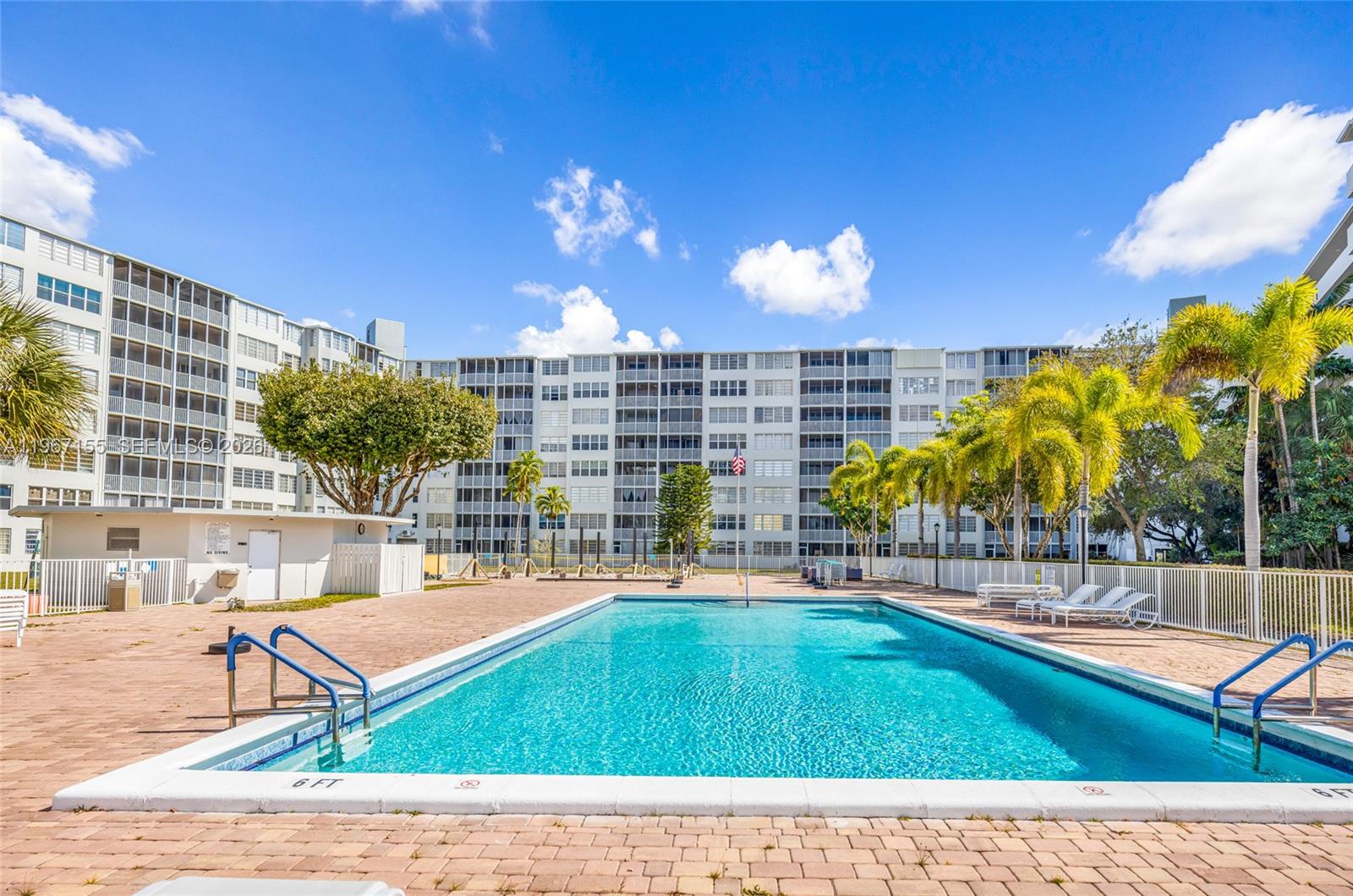 326-4 2 / 2 1317 кв.футов $ 2026-02-17 0 Фото