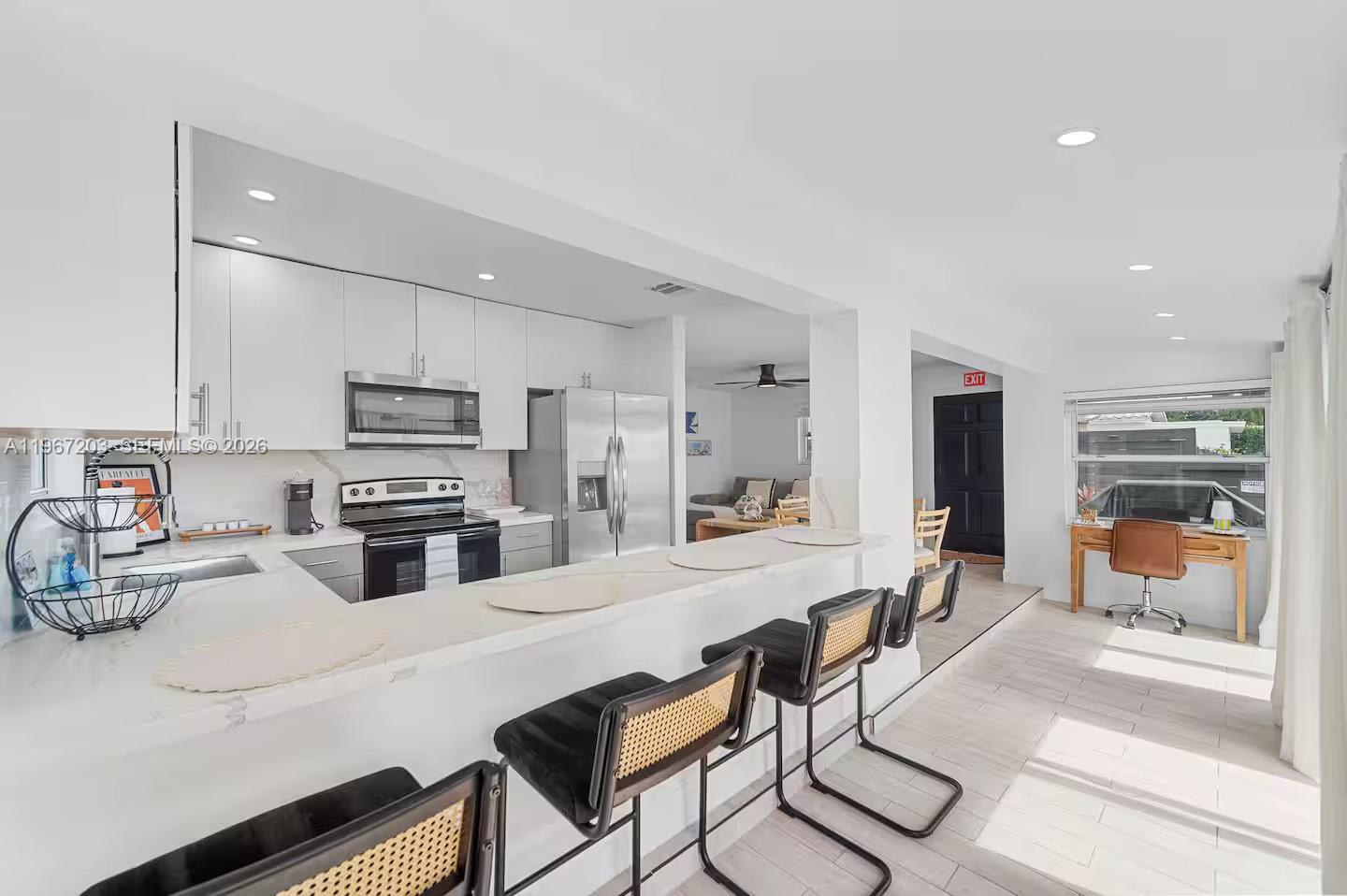   /  1895 sq. ft. $ 2026-02-17 0 foto