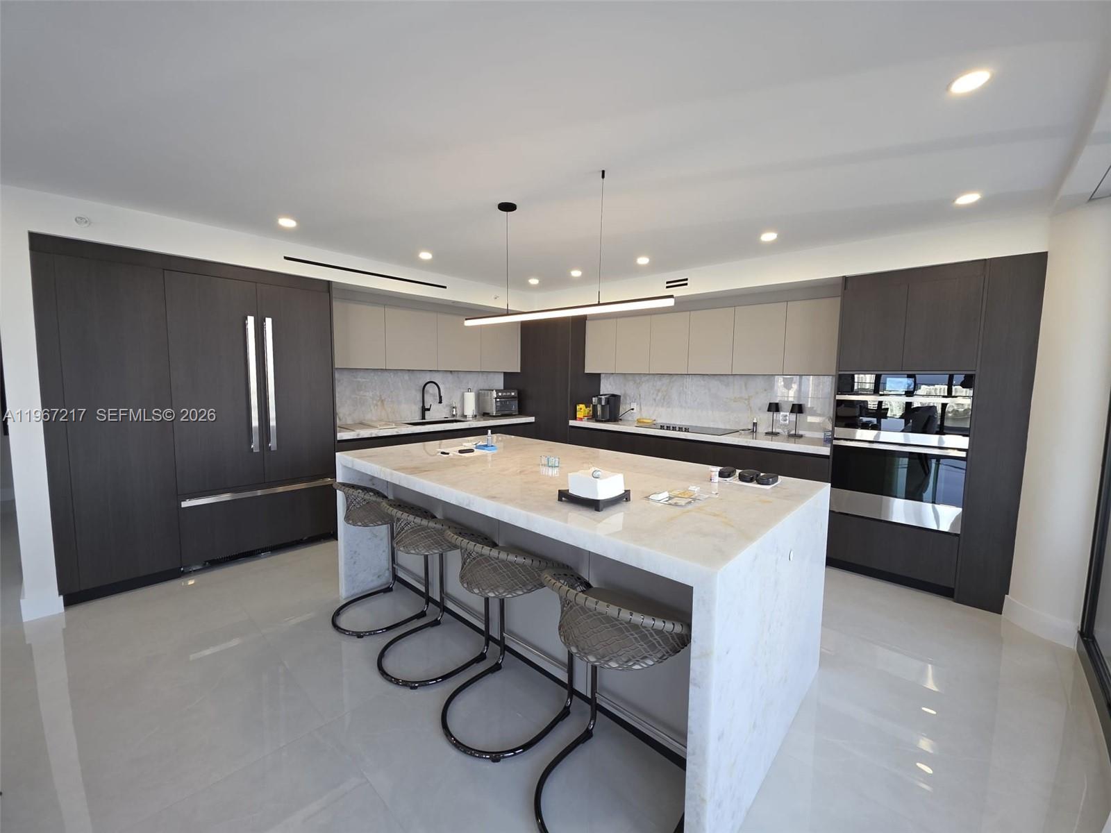 2804 2 / 3 2150 sq. ft. $ 2026-02-17 0 foto