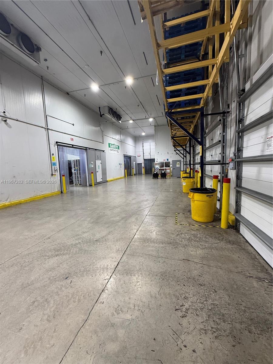 See details / sq. ft. $ 2026-02-17 0 Photo