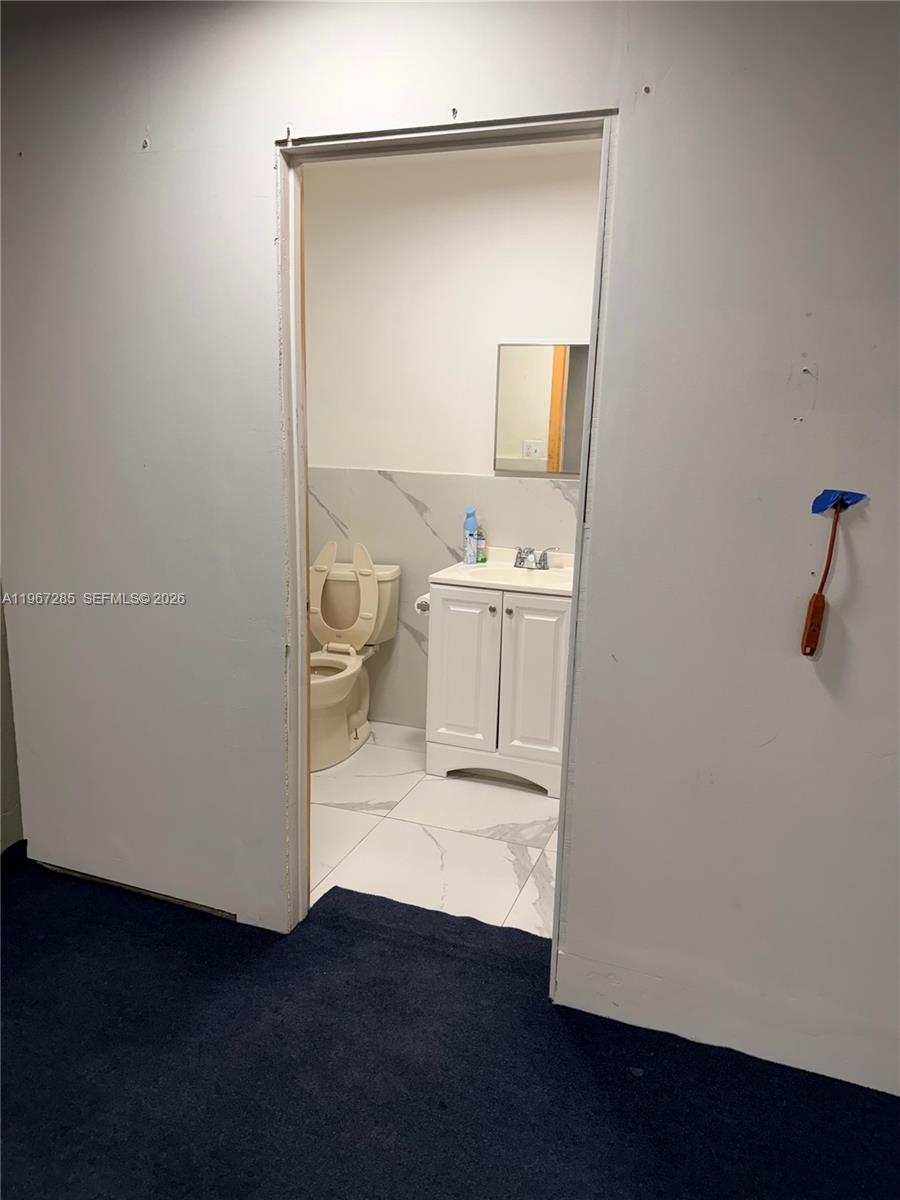   /   кв.футов $ 2026-02-17 0 Фото