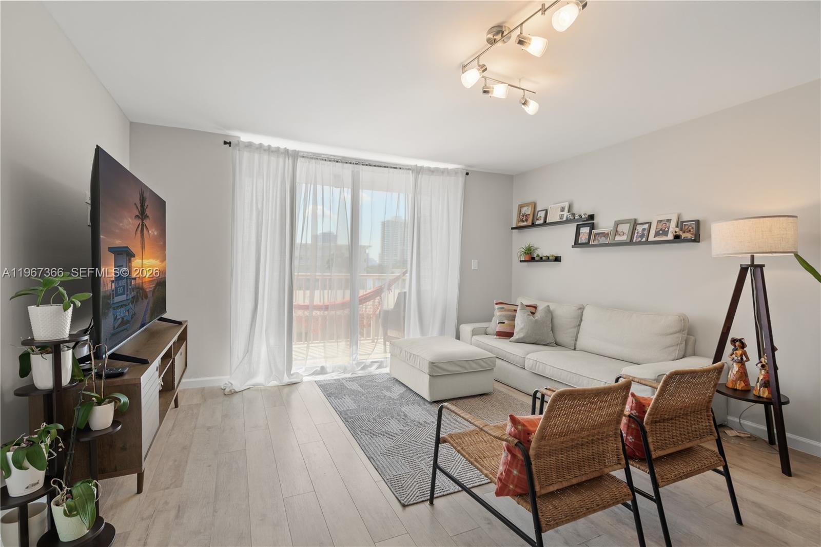 Photo of 3161 Ocean Dr #408, Hallandale Beach, Florida, 33009 -