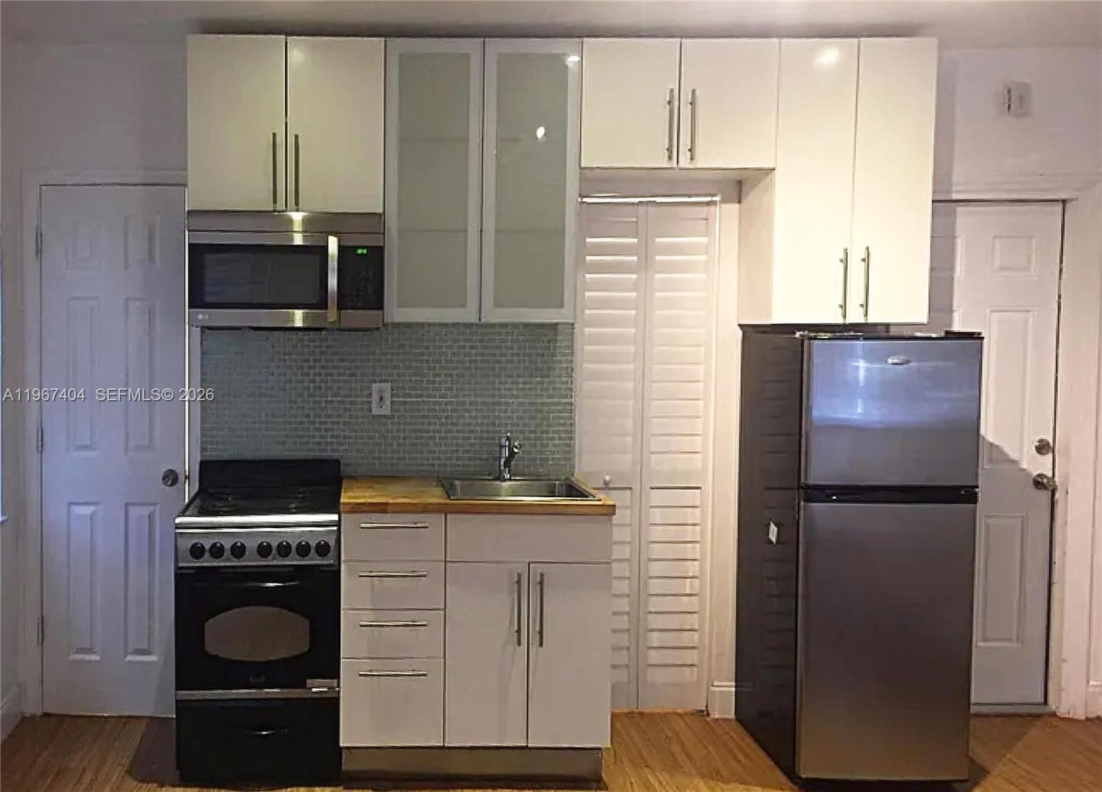   /   sq. ft. $ 2026-02-17 0 foto