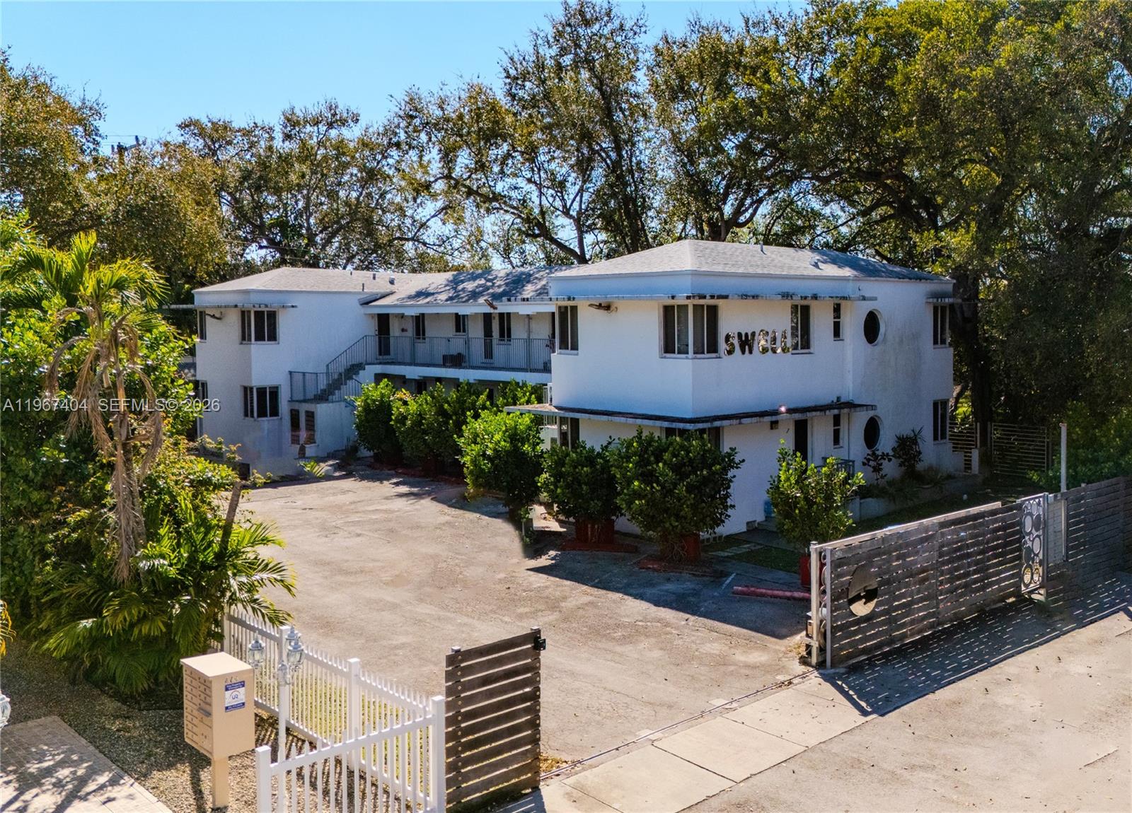   /   sq. ft. $ 2026-02-17 0 foto