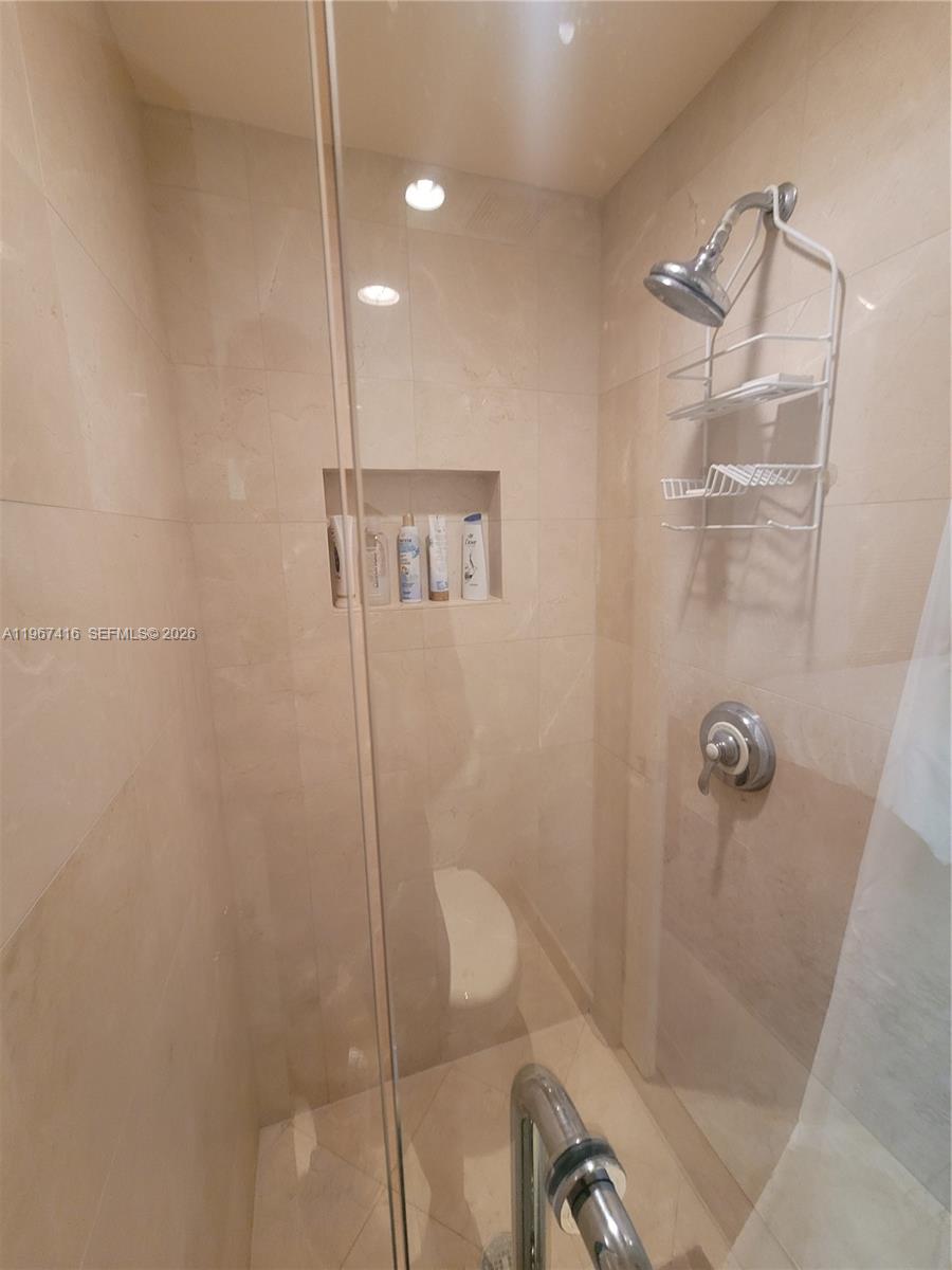 Photo of 6051 Ocean Dr #302, Hollywood, Florida, 33019 -