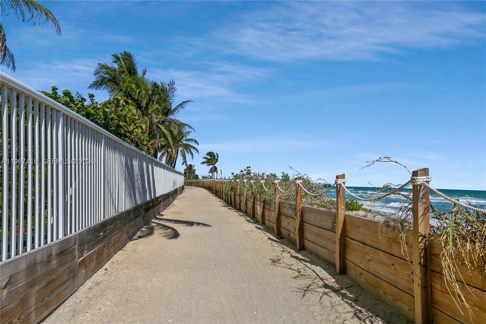 Photo of 6051 Ocean Dr #302, Hollywood, Florida, 33019 -