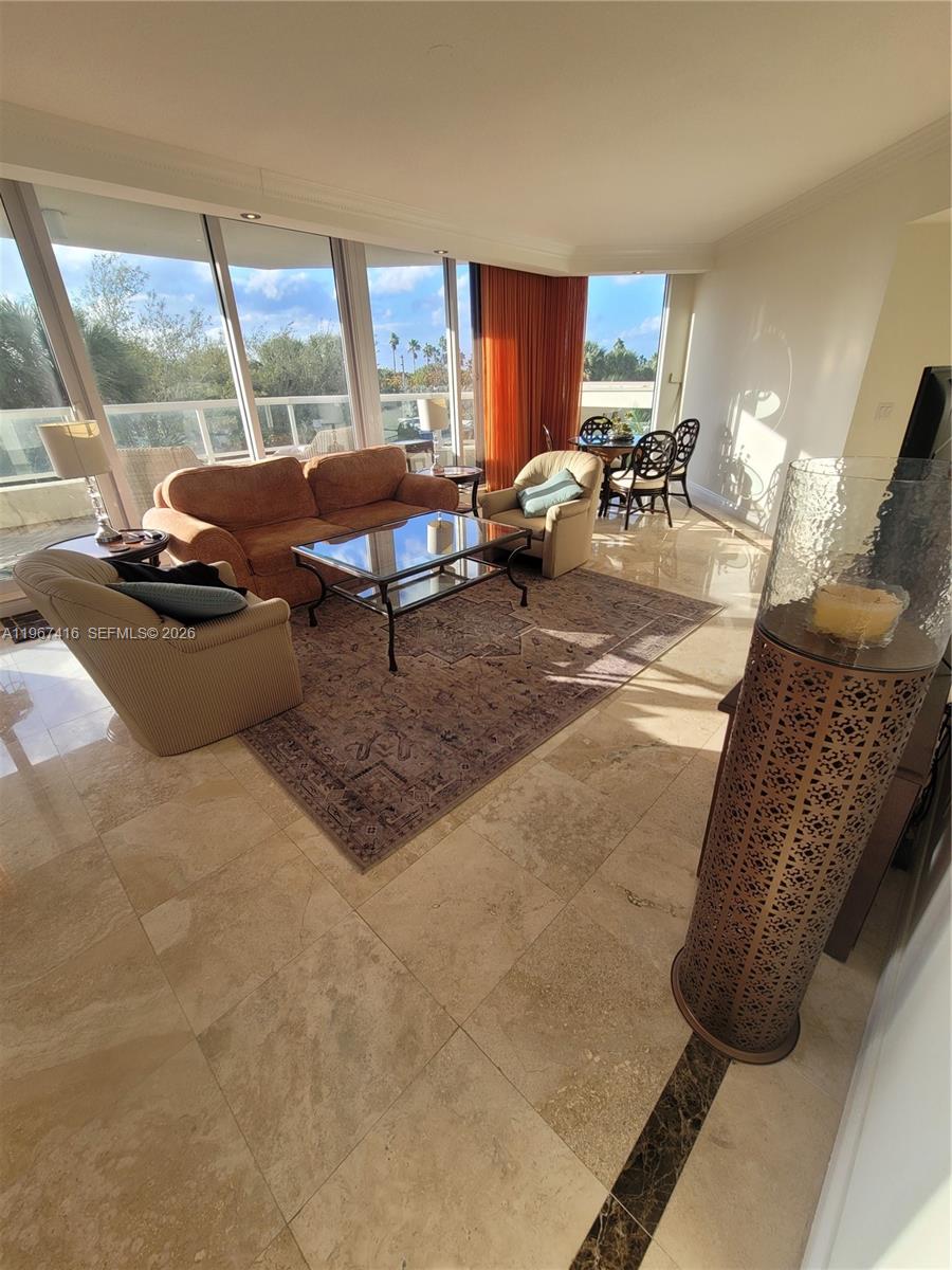 Photo of 6051 Ocean Dr #302, Hollywood, Florida, 33019 -