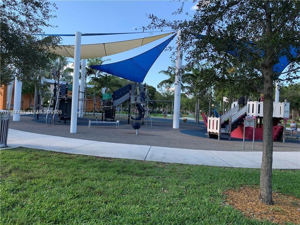 Photo of 2304 7th St  (2304), Hallandale Beach, Florida, 33009 - 