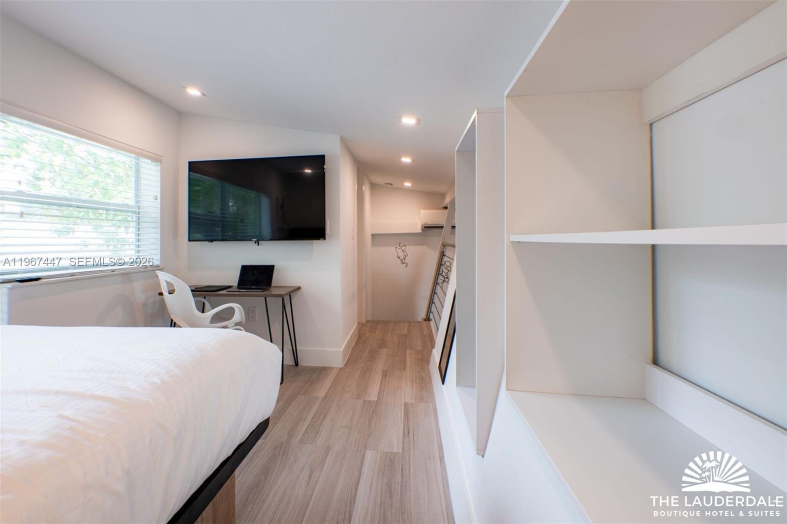 See details / sq. ft. $ 2026-02-18 0 Photo