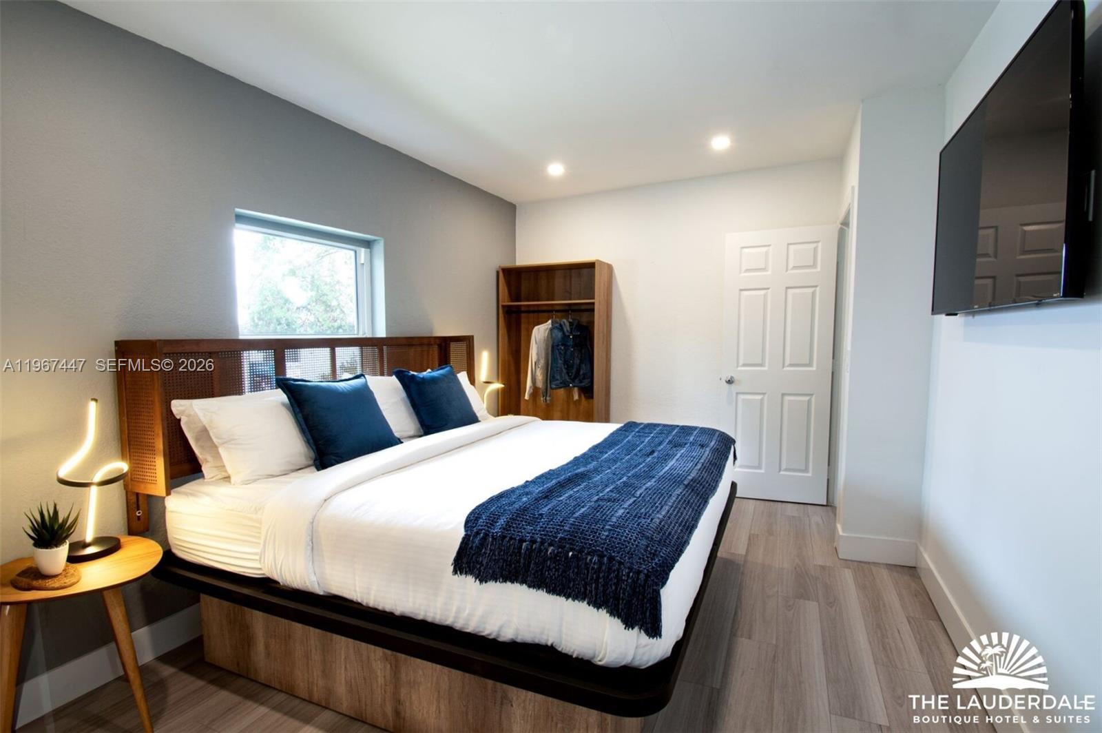 See details / sq. ft. $ 2026-02-18 0 Photo