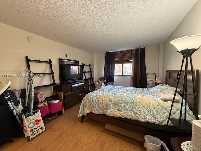 See details 811 2 / 2 1240 sq. ft. $ 2026-02-18 0 Photo