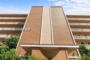 Photo of 301 14th Ave #702, Hallandale Beach, Florida, 33009 -