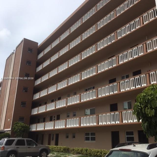 Photo of 301 14th Ave #702, Hallandale Beach, Florida, 33009 -