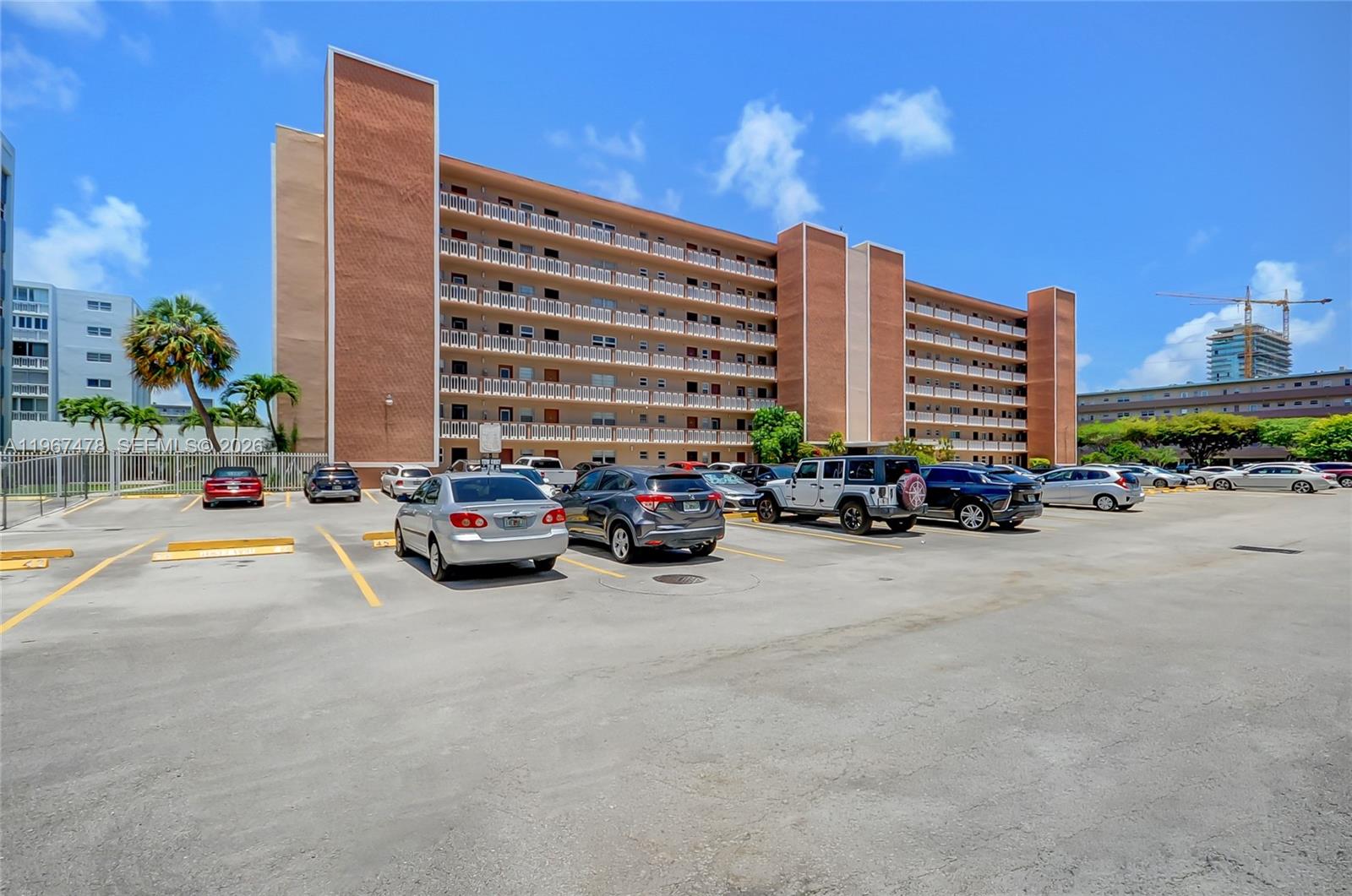 Photo of 301 14th Ave #702, Hallandale Beach, Florida, 33009 -