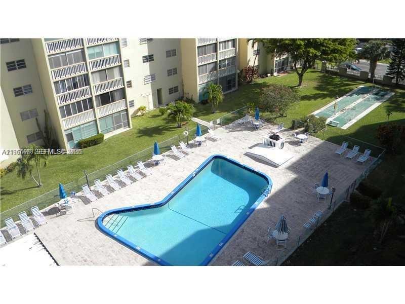 Photo of 301 14th Ave #702, Hallandale Beach, Florida, 33009 -