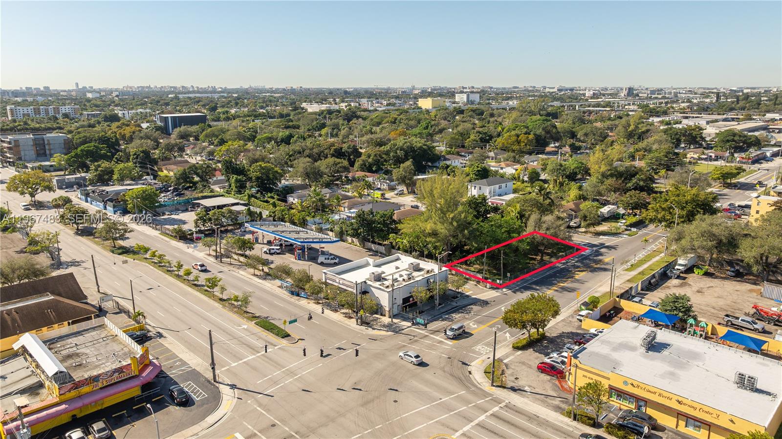   /   кв.футов $ 2026-02-18 0 Фото