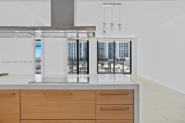 Photo of 17301 Biscayne Blvd #305, North Miami Beach, Florida, 33160 -