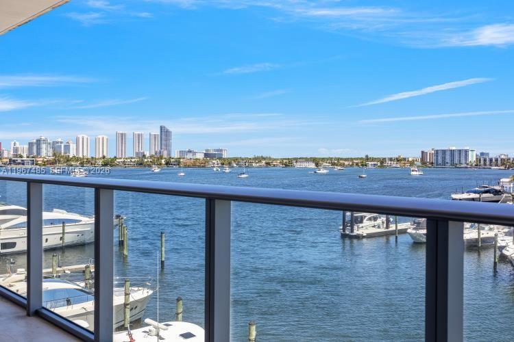 Photo of 17301 Biscayne Blvd #305, North Miami Beach, Florida, 33160 -