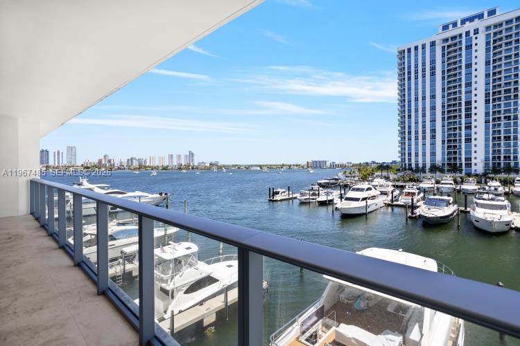 Photo of 17301 Biscayne Blvd #305, North Miami Beach, Florida, 33160 -