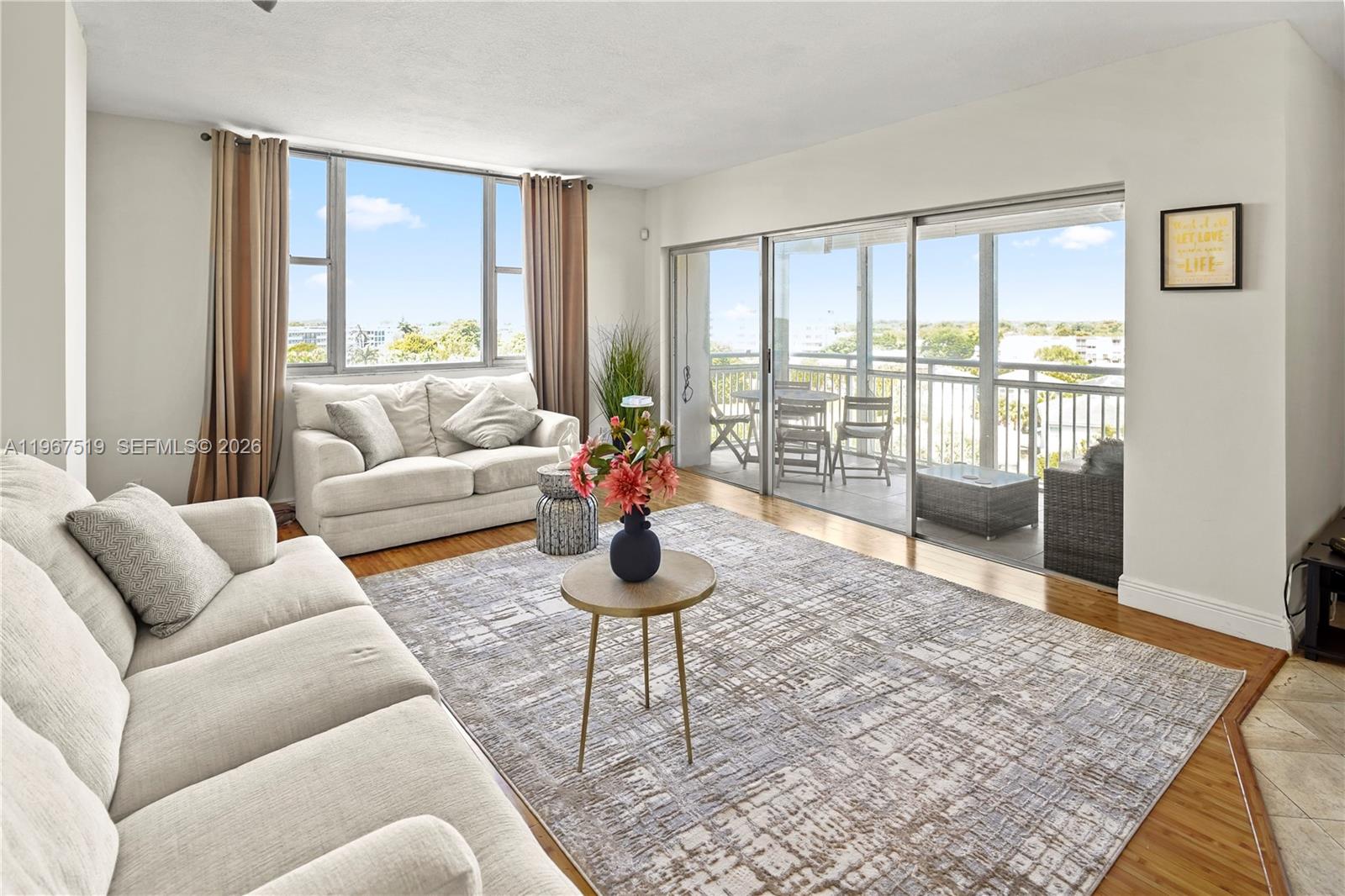 720C 2 / 2 1284 кв.футов $ 2026-02-18 0 Фото