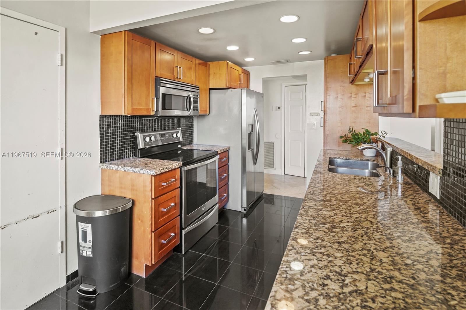 720C 2 / 2 1284 кв.футов $ 2026-02-18 0 Фото