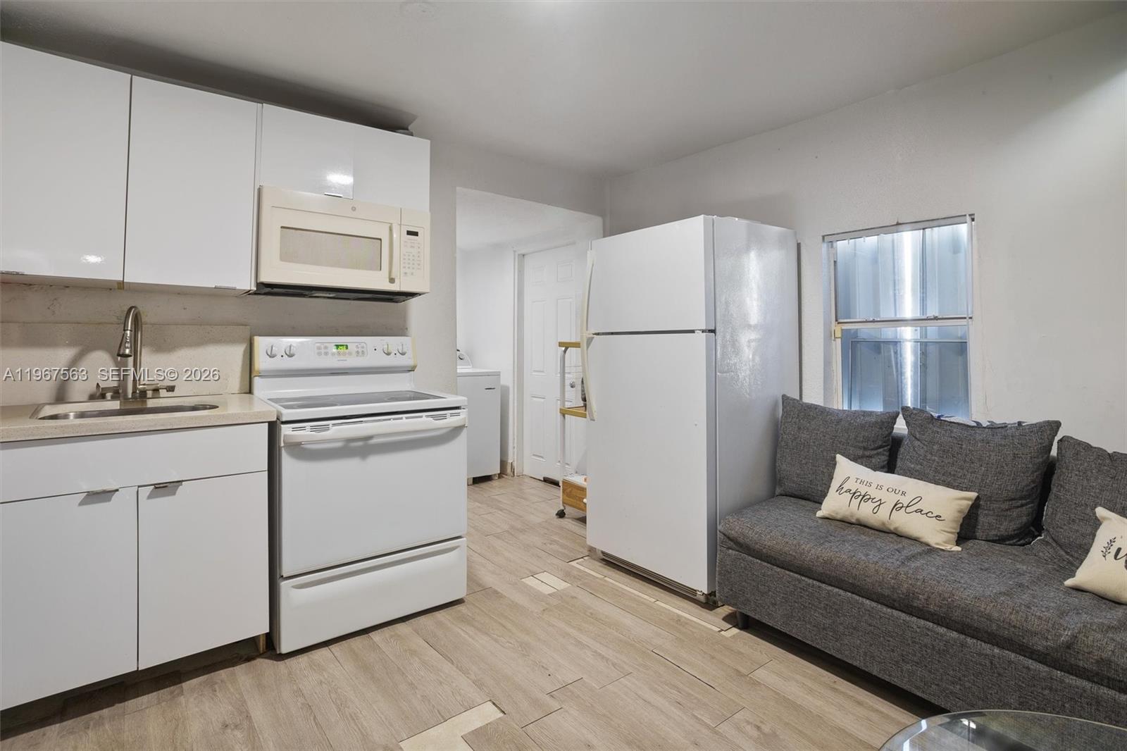   /  1056 sq. ft. $ 2026-02-18 0 foto