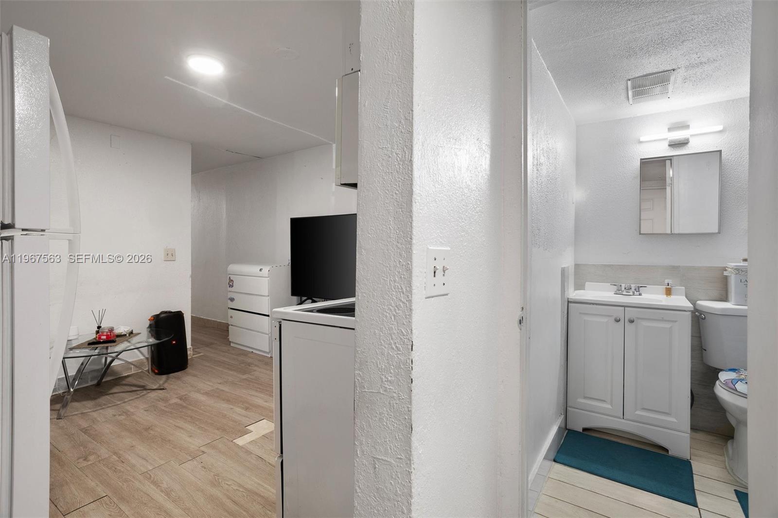   /  1056 sq. ft. $ 2026-02-18 0 foto