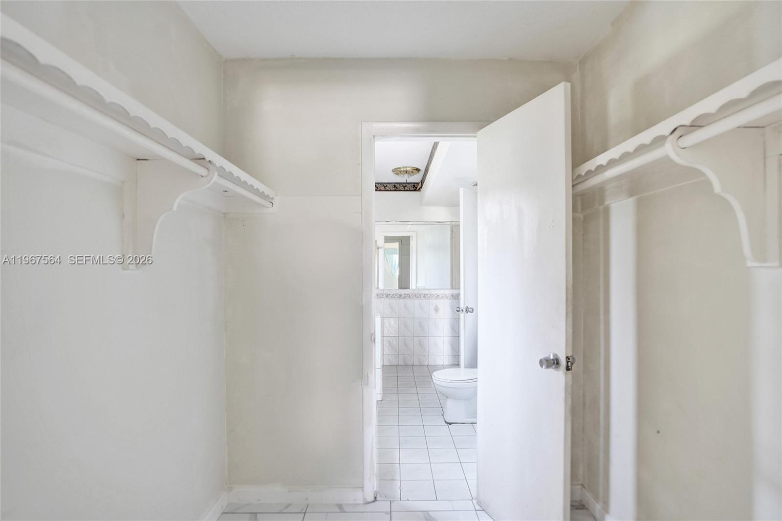 4966 4 / 2 2369 sq. ft. $ 2026-02-26 0 Photo