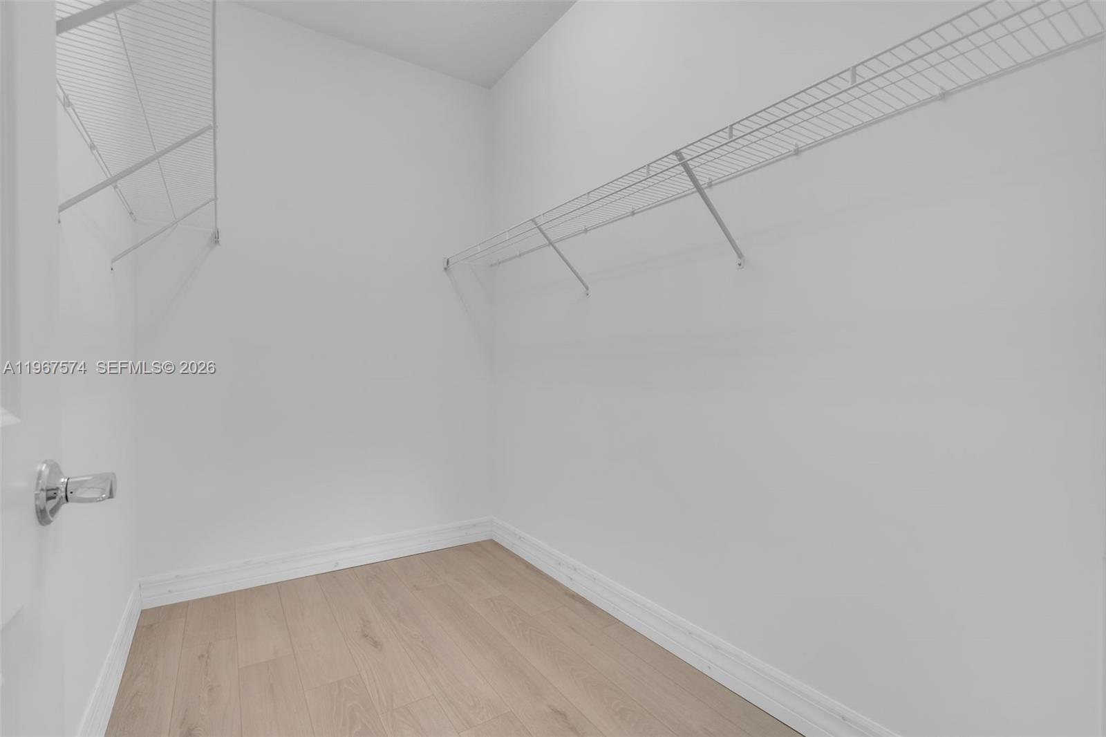 1595 3 / 3 1769 sq. ft. $ 2026-02-18 0 Photo