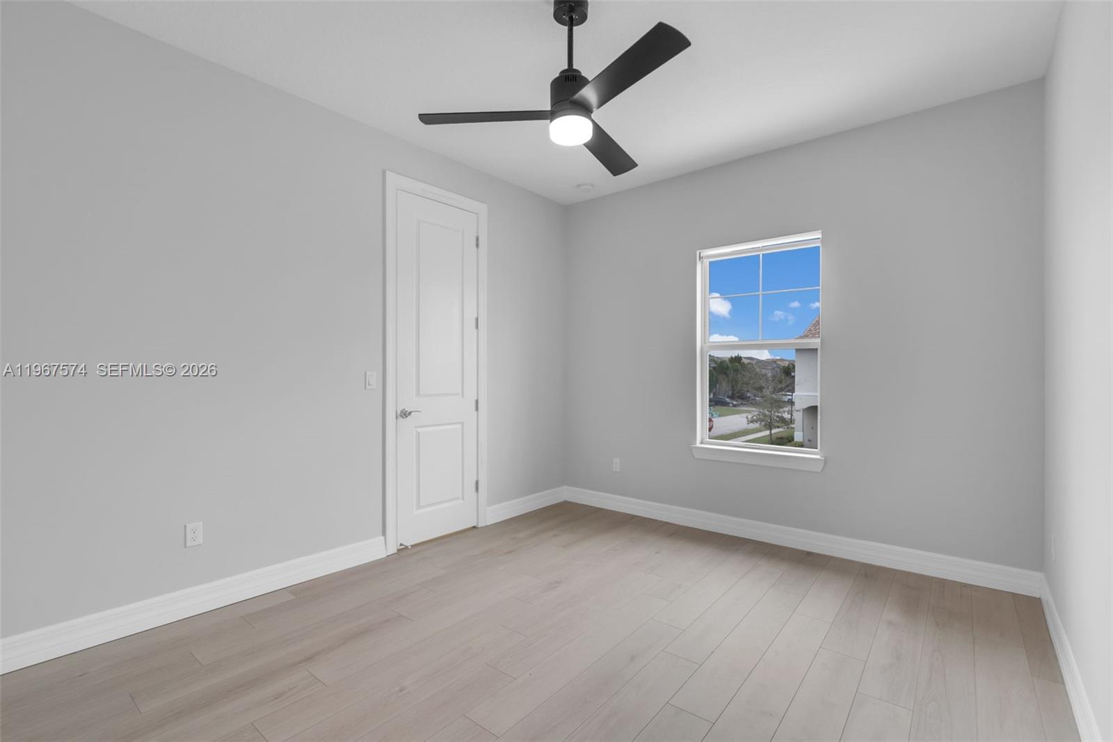 1595 3 / 3 1769 sq. ft. $ 2026-02-18 0 Photo