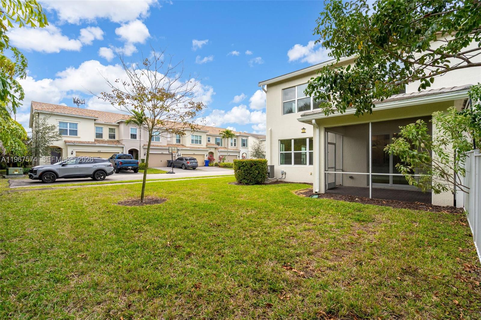 1595 3 / 3 1769 sq. ft. $ 2026-02-18 0 Photo