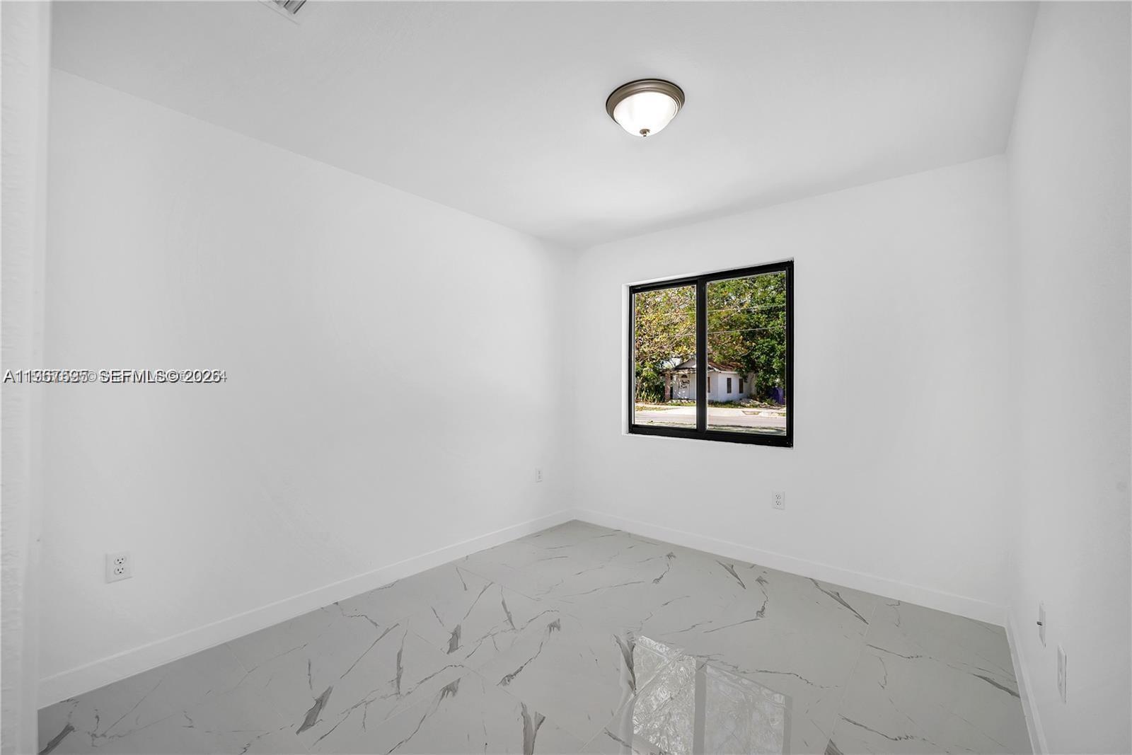   /  1900 sq. ft. $ 2026-02-18 0 foto